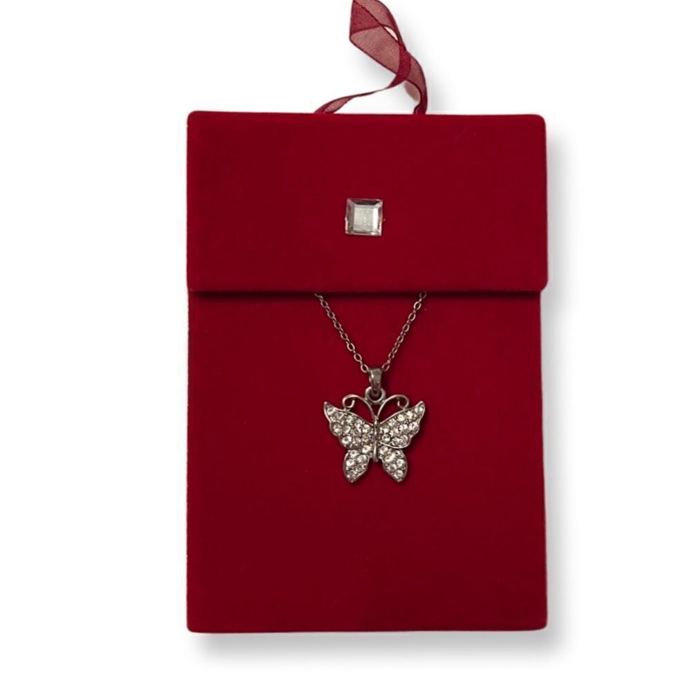💎2/$30💎 Silver Tone Rhinestone Butterfly Necklace